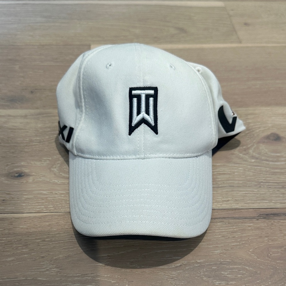 Tiger Woods TW Nike White Golf Hat